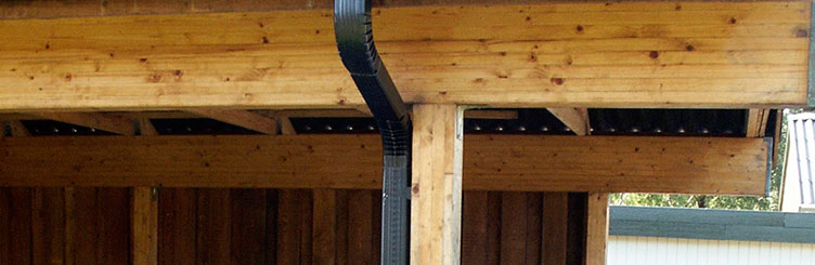 Nedløbsrør på garage